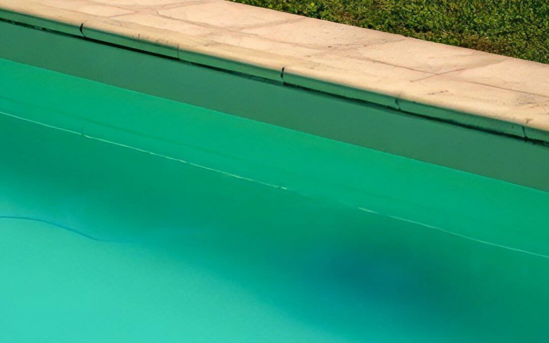 5 Possible Issues That Lead to Cloudy Water in Your Swimming Pool